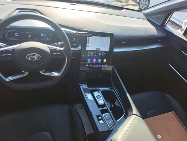 Hyundai Custo 2024 2024款 270TGDi LUX 尊贵版