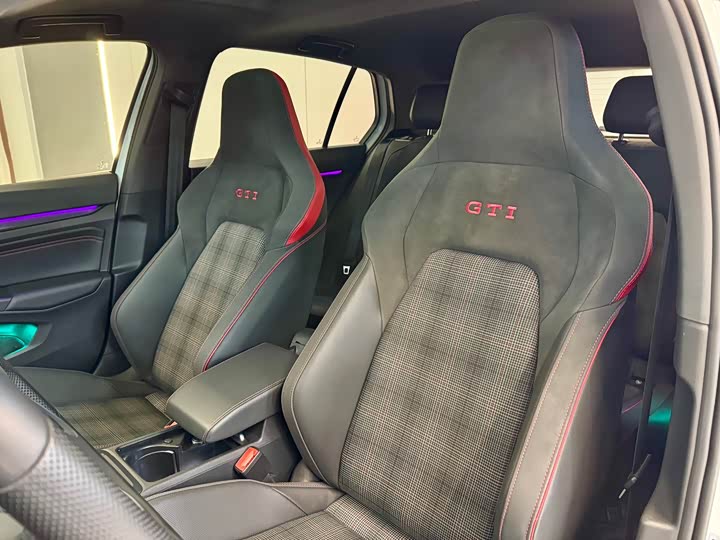 Volkswagen Golf GTI 2021 2021款 改款 380TSI DSG GTI