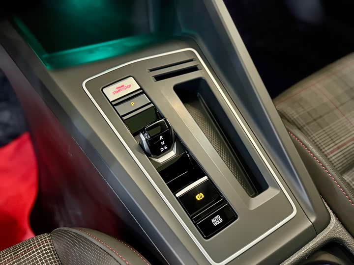 Volkswagen Golf GTI 2021 2021款 改款 380TSI DSG GTI