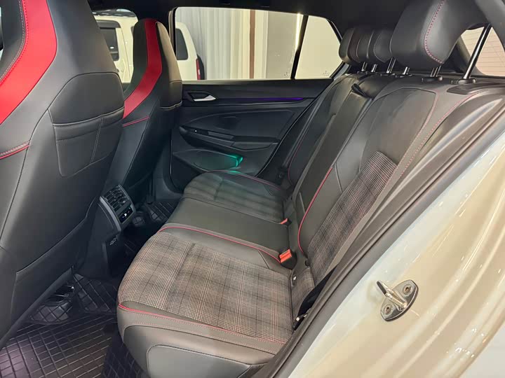 Volkswagen Golf GTI 2021 2021款 改款 380TSI DSG GTI