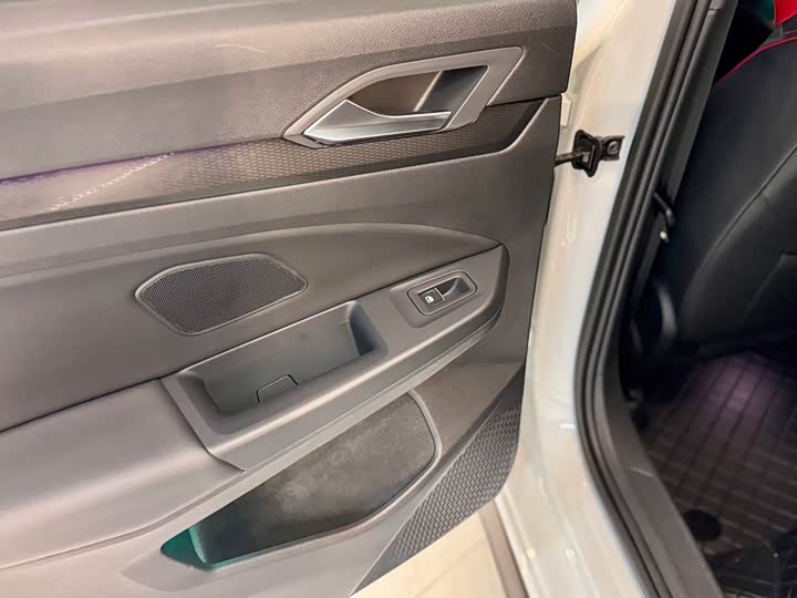 Volkswagen Golf GTI 2021 2021款 改款 380TSI DSG GTI