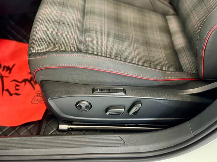 Volkswagen Golf GTI 2021 2021款 改款 380TSI DSG GTI