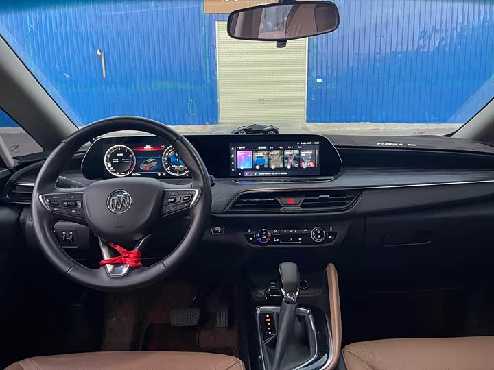 Buick GL6 2021 2021款 323T 轻混动互联豪华型