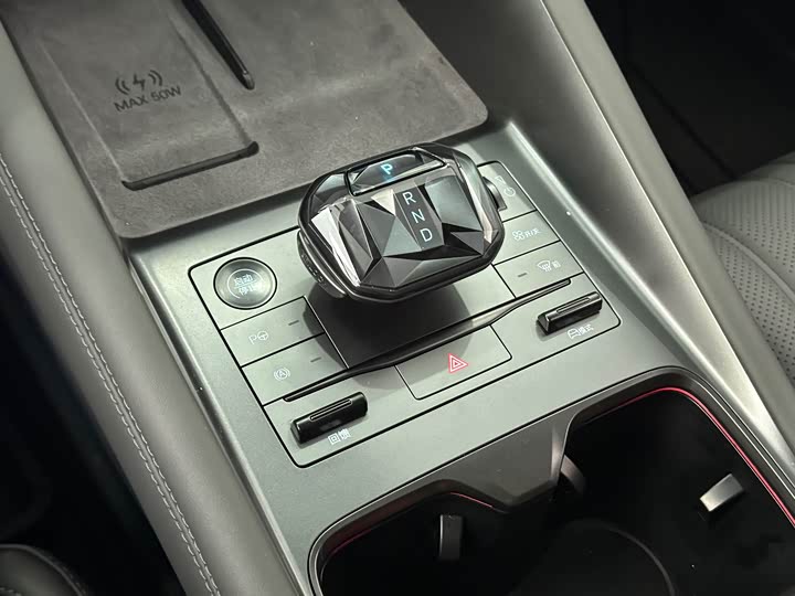 BYD Song L 2025 2025款 智驾版 662km 激光雷达卓越型