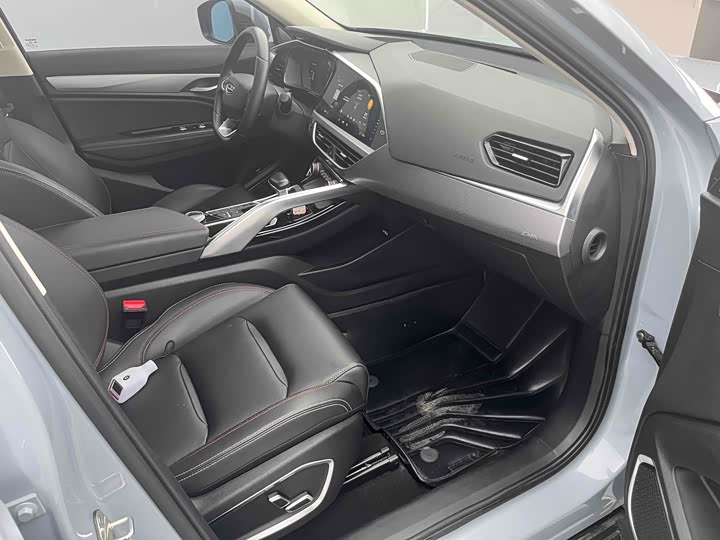 Geely Tugella S 2021 2021款 2.0TD DCT两驱闪电版