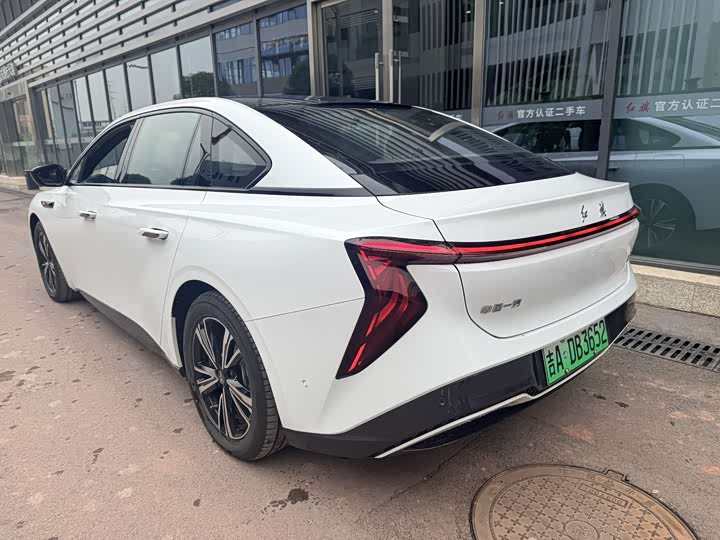 Hongqi EH7 2024 2024款 640 Pro+ 四驱荣耀版