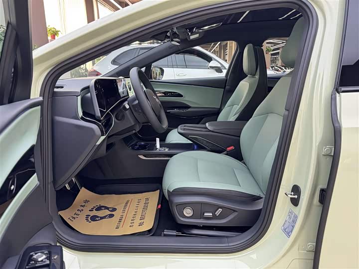 Hongqi EH7 2025 2025款 690 智选版