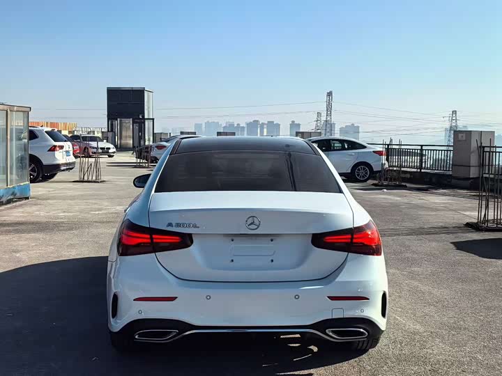 Mercedes-Benz A-Class 2025 2025款 改款 A 200 L 时尚型