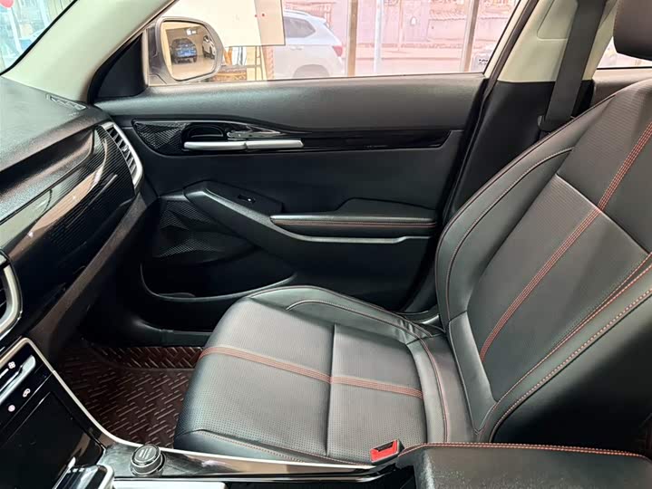 Kia KX3 2021 2021款 1.5L CVT潮流版