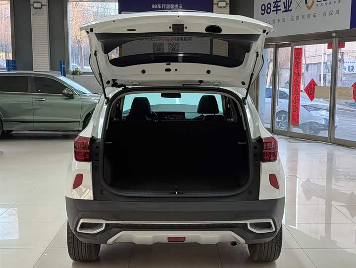 Kia KX3 2021 2021款 1.5L CVT潮流版