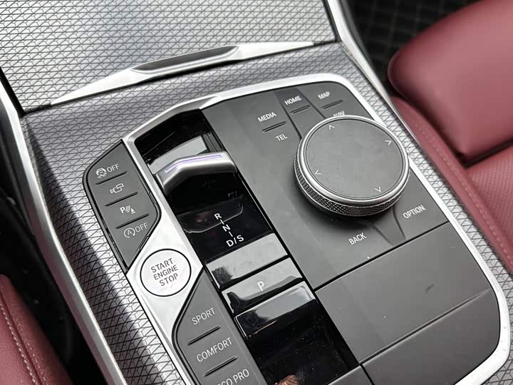 BMW 3 Series 2025 2025款 330Li M运动曜夜套装