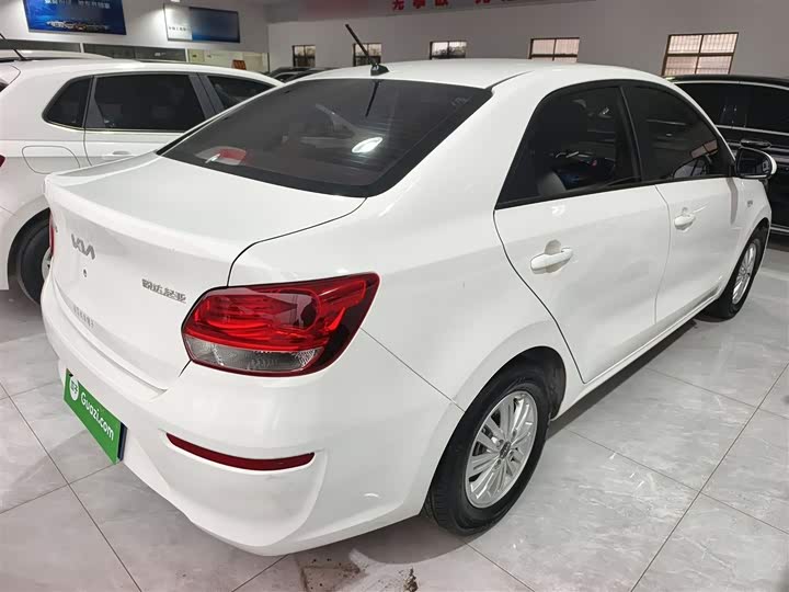 Kia Pegas 2020 2020款 改款 1.4L 自动舒适天窗版