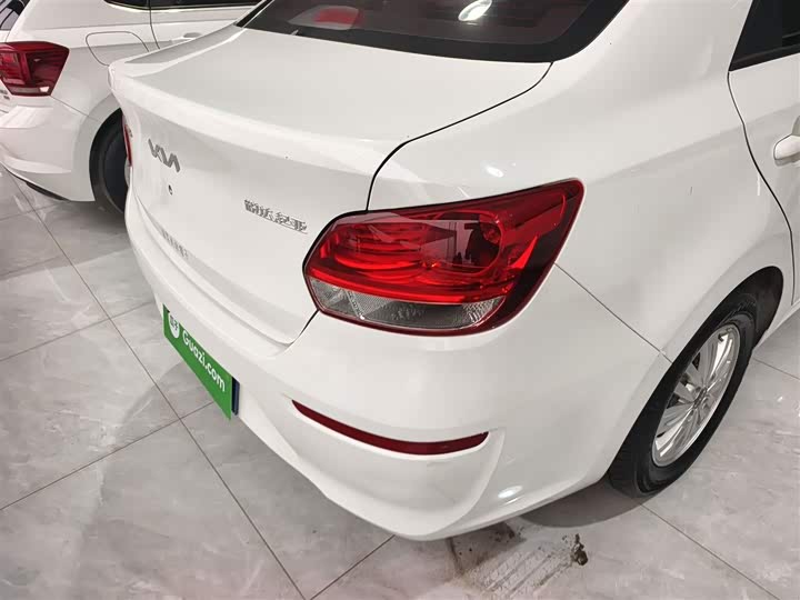 Kia Pegas 2020 2020款 改款 1.4L 自动舒适天窗版