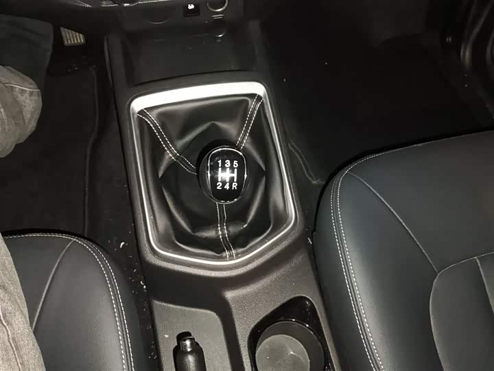 Dongfeng Rich 2023 2023款 2.4T柴油两驱创业版长货箱YCY24165-61