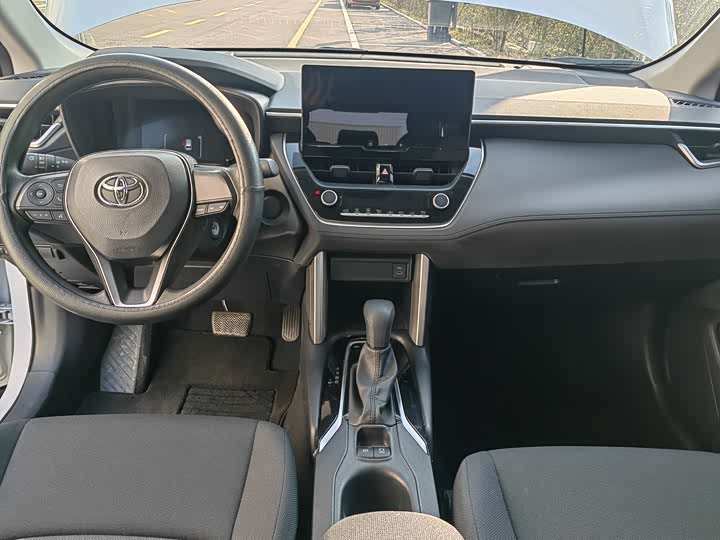 Toyota Frontlander 2024 2024款 2.0L CVT精英版