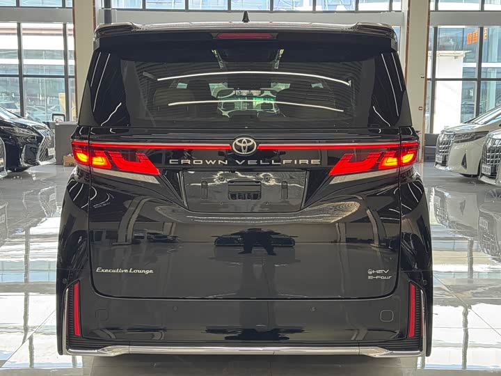 Toyota Vellfire 2024 2024款 皇冠 双擎 2.5L 至尊行政版