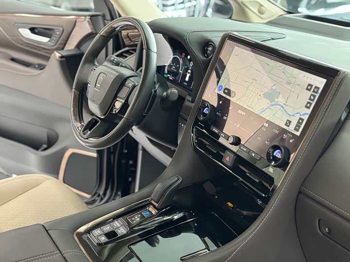 Toyota Vellfire 2024 2024款 皇冠 双擎 2.5L 至尊行政版