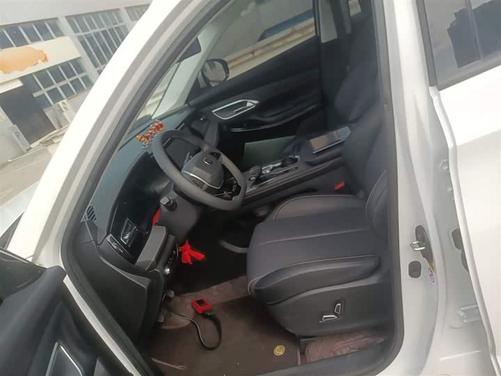 Changan X7 Plus 2024 2024款 1.5T 自动尊崇型 7座