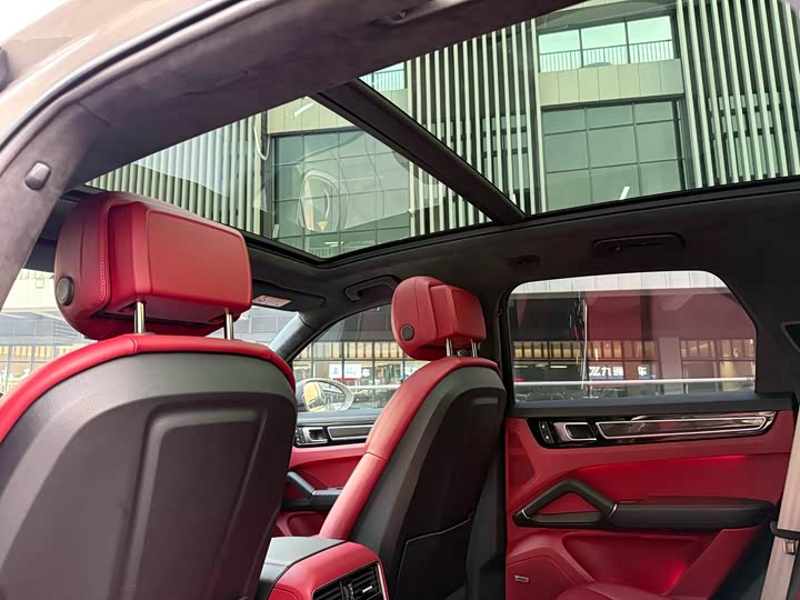 Porsche Cayenne Hybrid 2023 2023款 Cayenne E-Hybrid 2.0T 铂金版