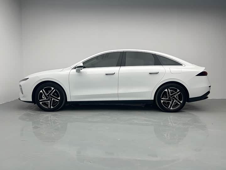 Roewe D7 2023 2023款 EV 510km 后驱旗舰版