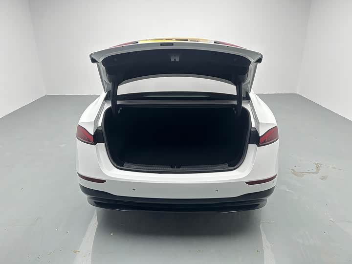 Roewe D7 2023 2023款 EV 510km 后驱旗舰版