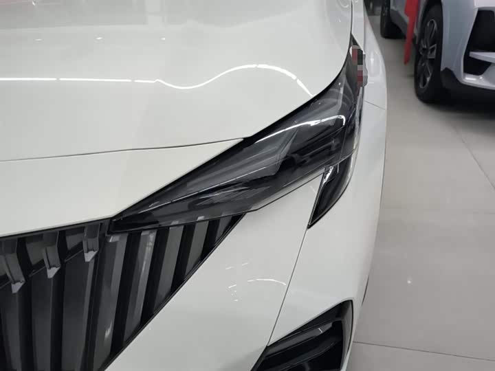 GAC Trumpchi GS3 2023 2023款 影速 270T 劲享版