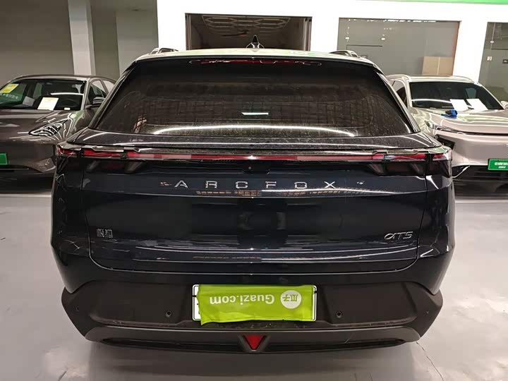 BAIC Arcfox Alpha T5 2025 2025款 520 PRO