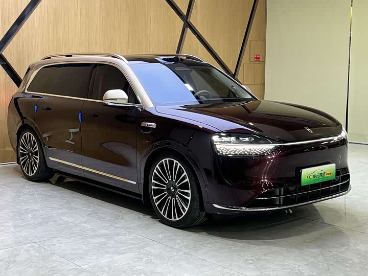 Aito M9 2025 2025款 增程 Ultra版 52kWh 6座版