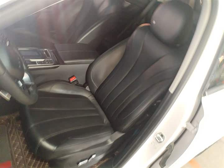 Roewe RX5 eMax 2020 2020款 500PHEV 4G互联豪华版