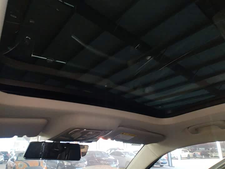 Roewe RX5 eMax 2020 2020款 500PHEV 4G互联豪华版