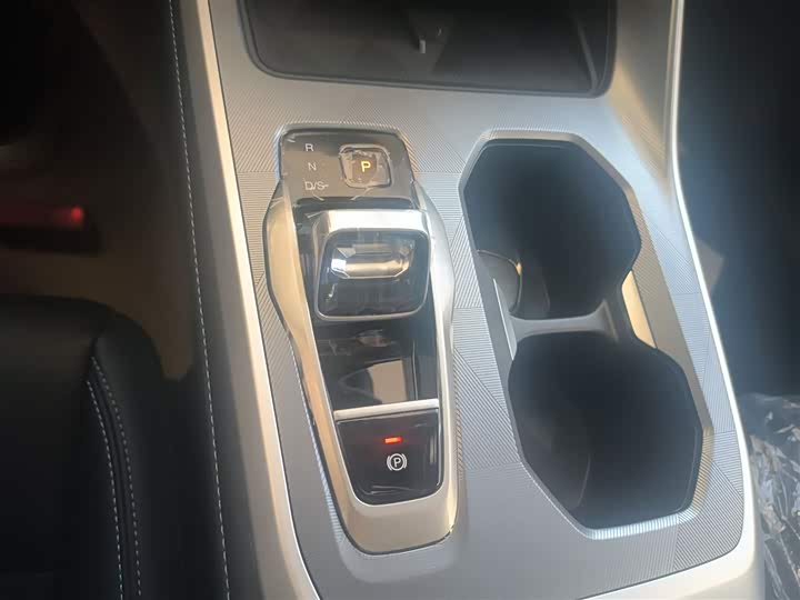 GAC Trumpchi GS3 2023 2023款 影速 270T 劲享版