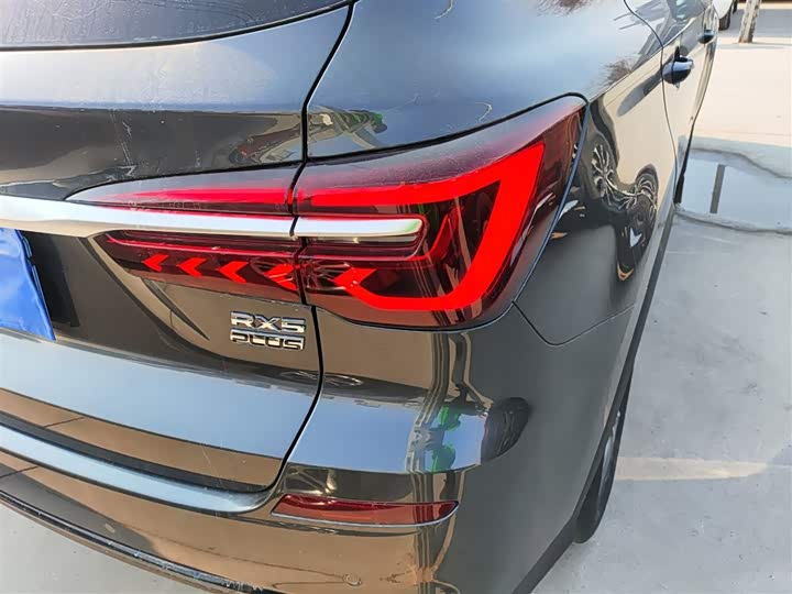 Roewe RX5 2025 2025款 PLUS 330TGI 自动领潮智惠版