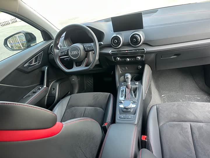 Audi Q2L 2024 2024款 35TFSI 豪华动感型