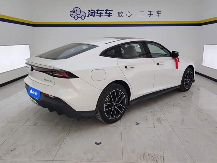 Changan UNI-V Hybrid 2024 2024款 蓝鲸智电iDD 136km 智尊型