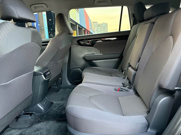 Toyota Highlander 2024 2024款 2.5L智能电混双擎两驱精英版 7座