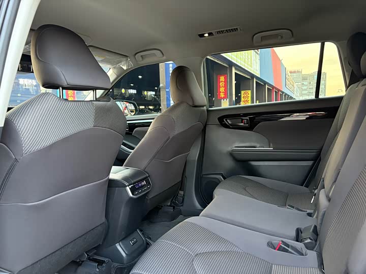 Toyota Highlander 2024 2024款 2.5L智能电混双擎两驱精英版 7座