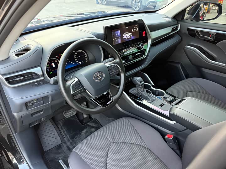 Toyota Highlander 2024 2024款 2.5L智能电混双擎两驱精英版 7座