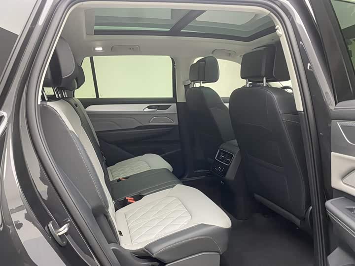 Volkswagen Tavendor 2024 2024款 380TSI 四驱R-Line巡礼 众享款