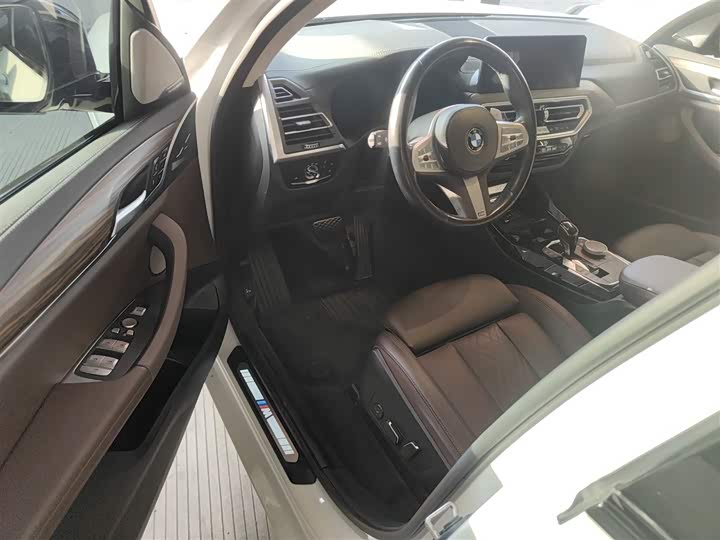 BMW X3 2023 2023款 改款 xDrive30i 领先型 M曜夜套装