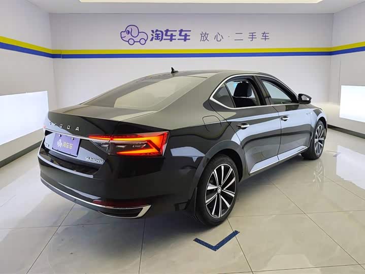2023 Skoda Superb