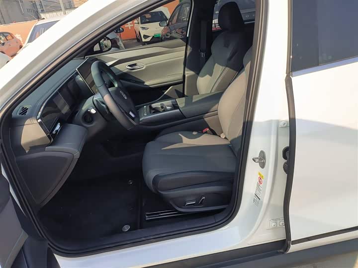 BYD Qin L 2025 2025款 EV 545KM云辇型