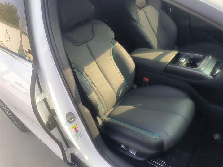 BYD Qin L 2025 2025款 EV 545KM云辇型