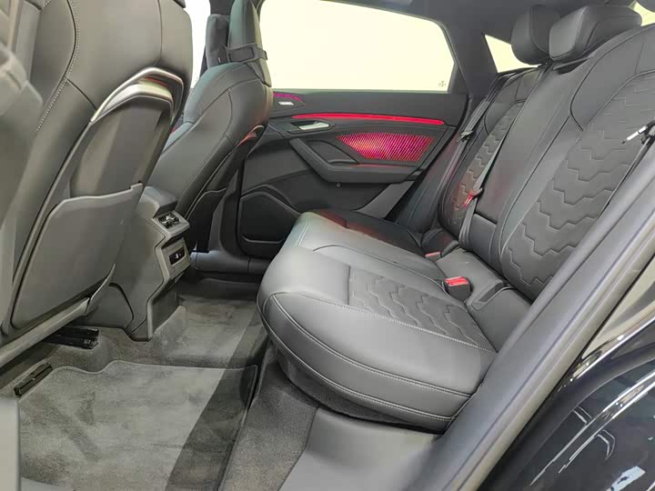 Audi Q6L e-tron Sportback 2026 2026款 首发领航版