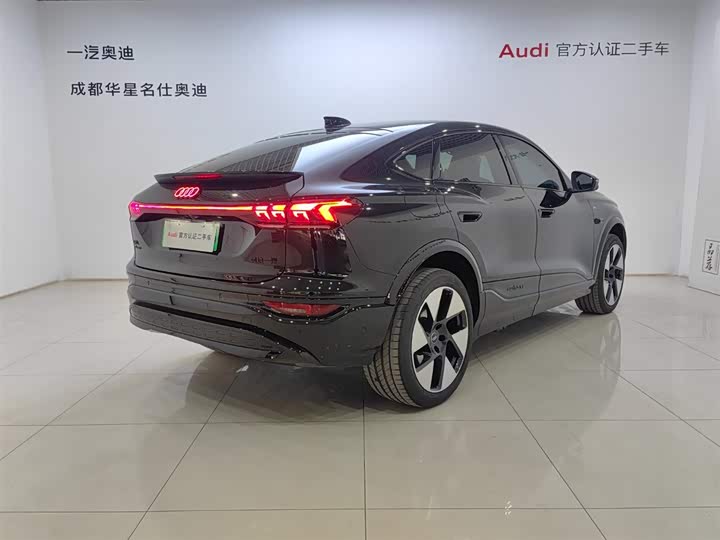 Audi Q6L e-tron Sportback 2026 2026款 首发领航版