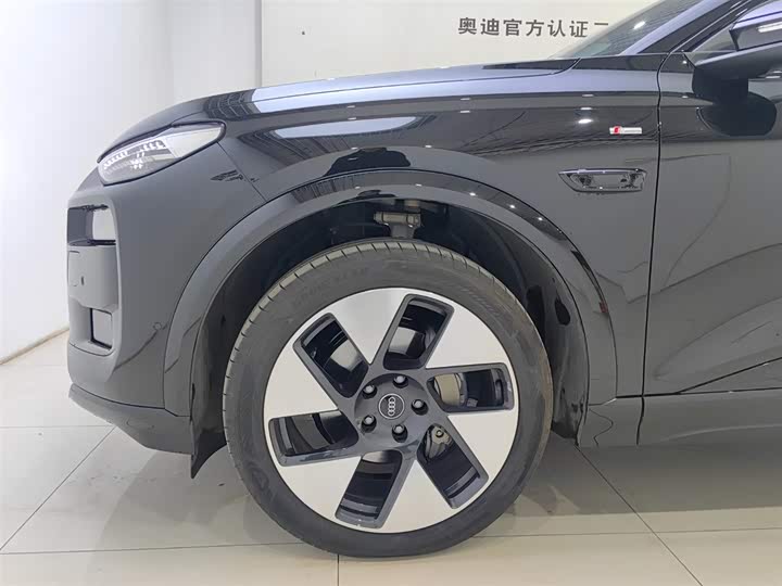Audi Q6L e-tron Sportback 2026 2026款 首发领航版