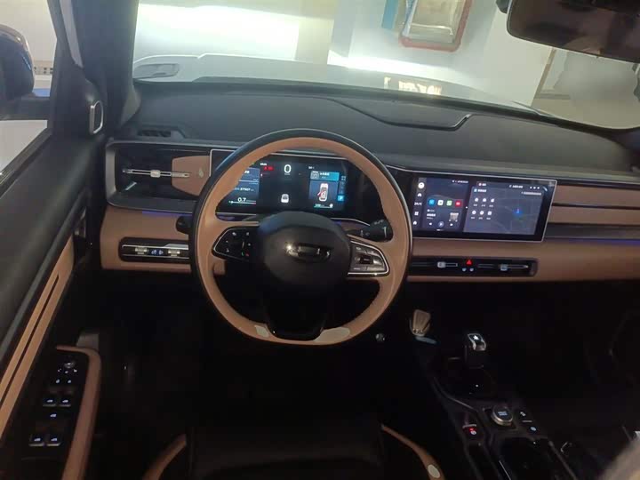 Geely Icon 2023 2023款 1.5TD 主角