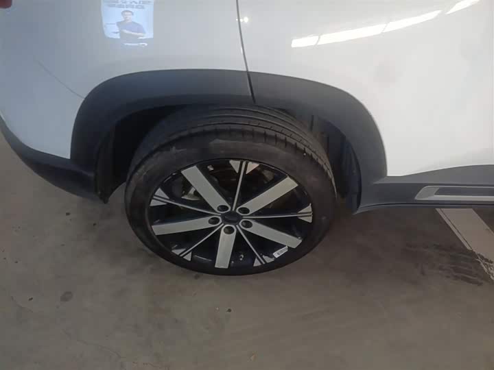 Geely Icon 2023 2023款 1.5TD 主角