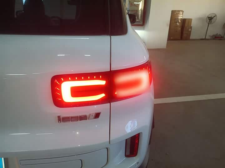 Geely Icon 2023 2023款 1.5TD 主角