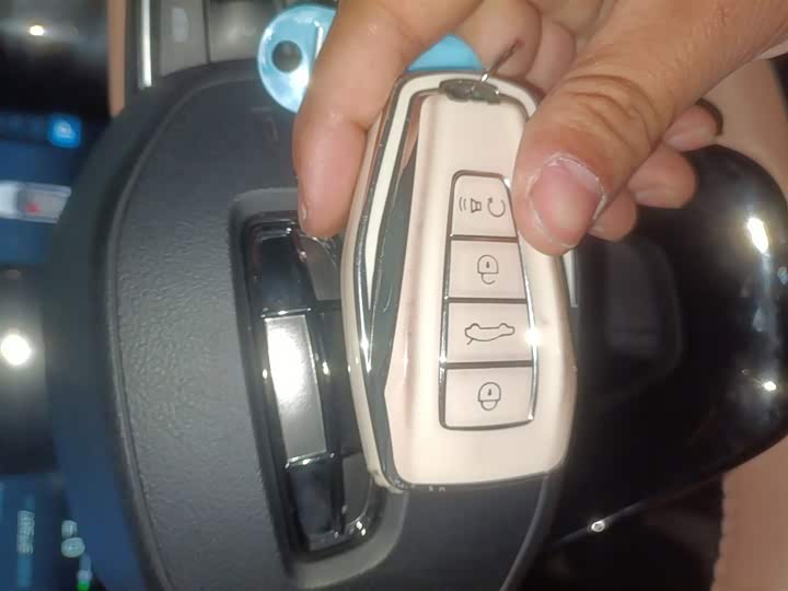 Geely Icon 2023 2023款 1.5TD 主角