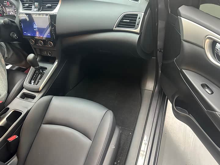 Nissan Sylphy 2024 2024款 经典 1.6XE+ CVT大屏版